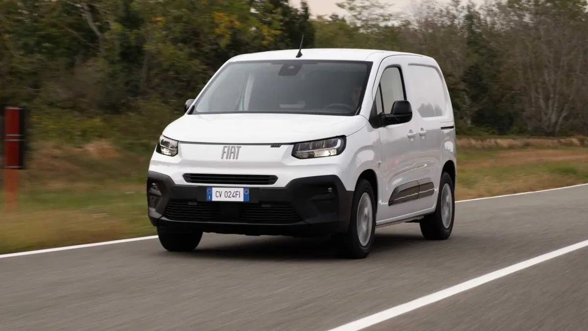 Fiat e-Doblò Furgone crew cab Bev 50kwh (2)