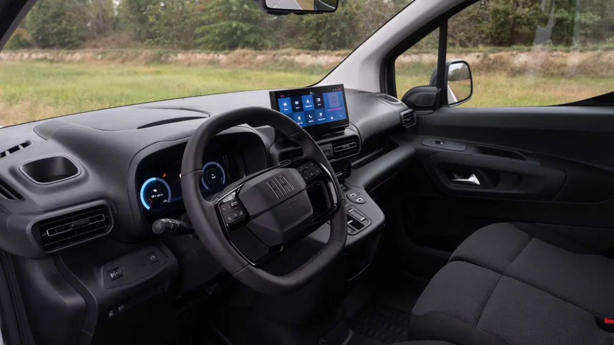 Fiat e-Doblò Furgone crew cab Bev 50kwh (6)