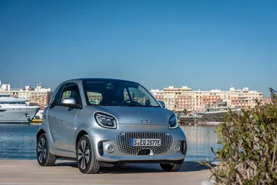 Smart fortwo: ultimo esemplare consegnato, si chiude un'era