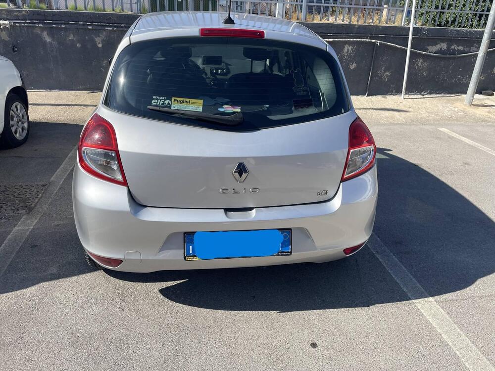 Renault Clio usata a Bari (8)