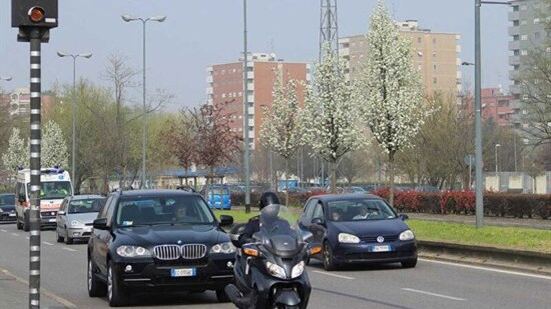 Milano: questo autovelox ci ha beccati (quasi) tutti, ma erano multe illegittime