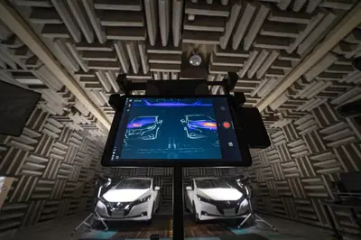 Nissan: la nuova vernice con i metamateriali che sarebbe l'ideale per questa estate torrida