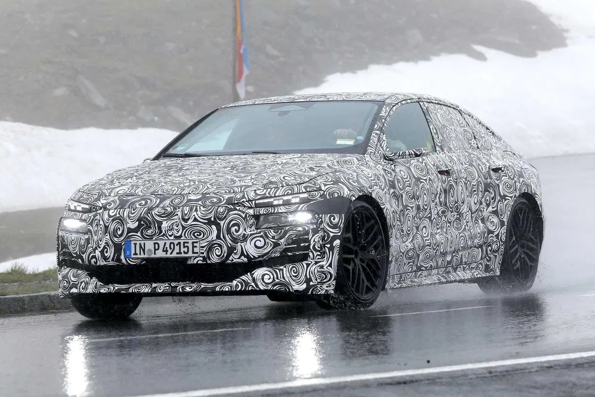 Audi RS 6 e-tron: la versione più potente è 100% elettrica | Foto Spia  (3)