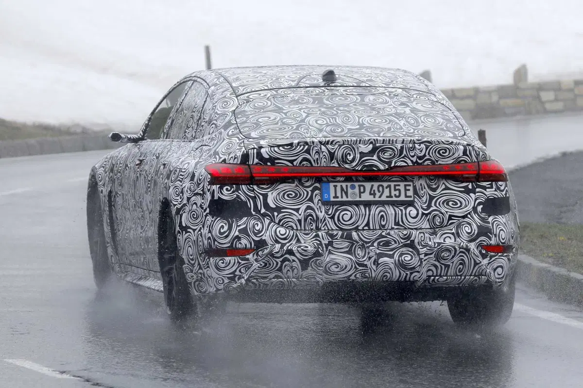 Audi RS 6 e-tron: la versione più potente è 100% elettrica | Foto Spia  (11)