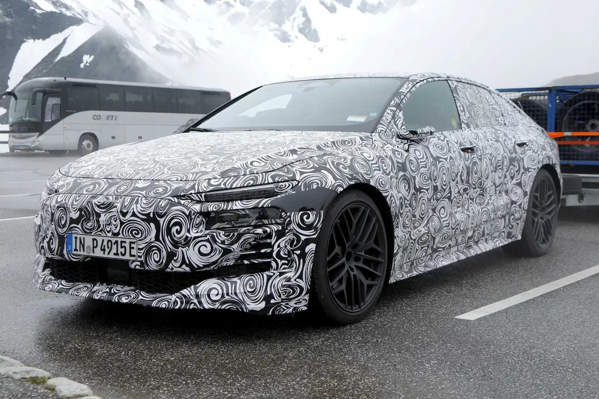 Audi RS 6 e-tron: la versione più potente è 100% elettrica | Foto Spia  (13)