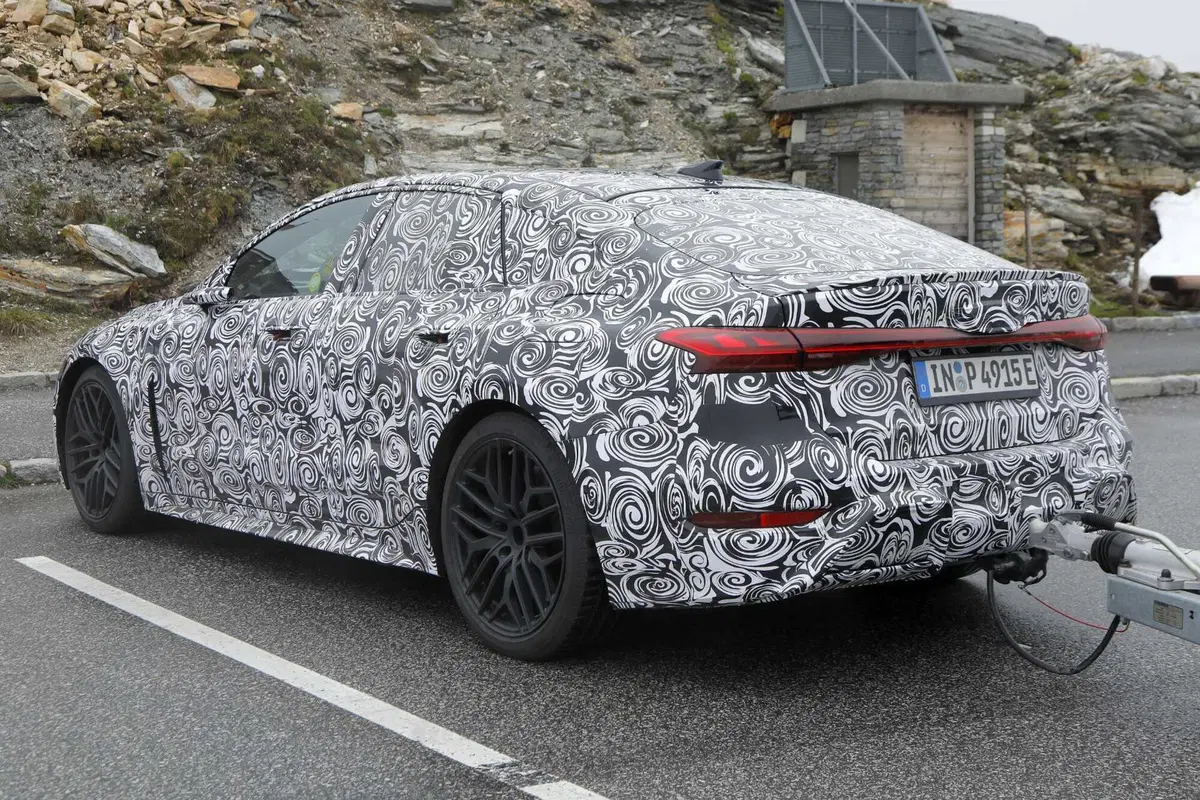 Audi RS 6 e-tron: la versione più potente è 100% elettrica | Foto Spia  (15)