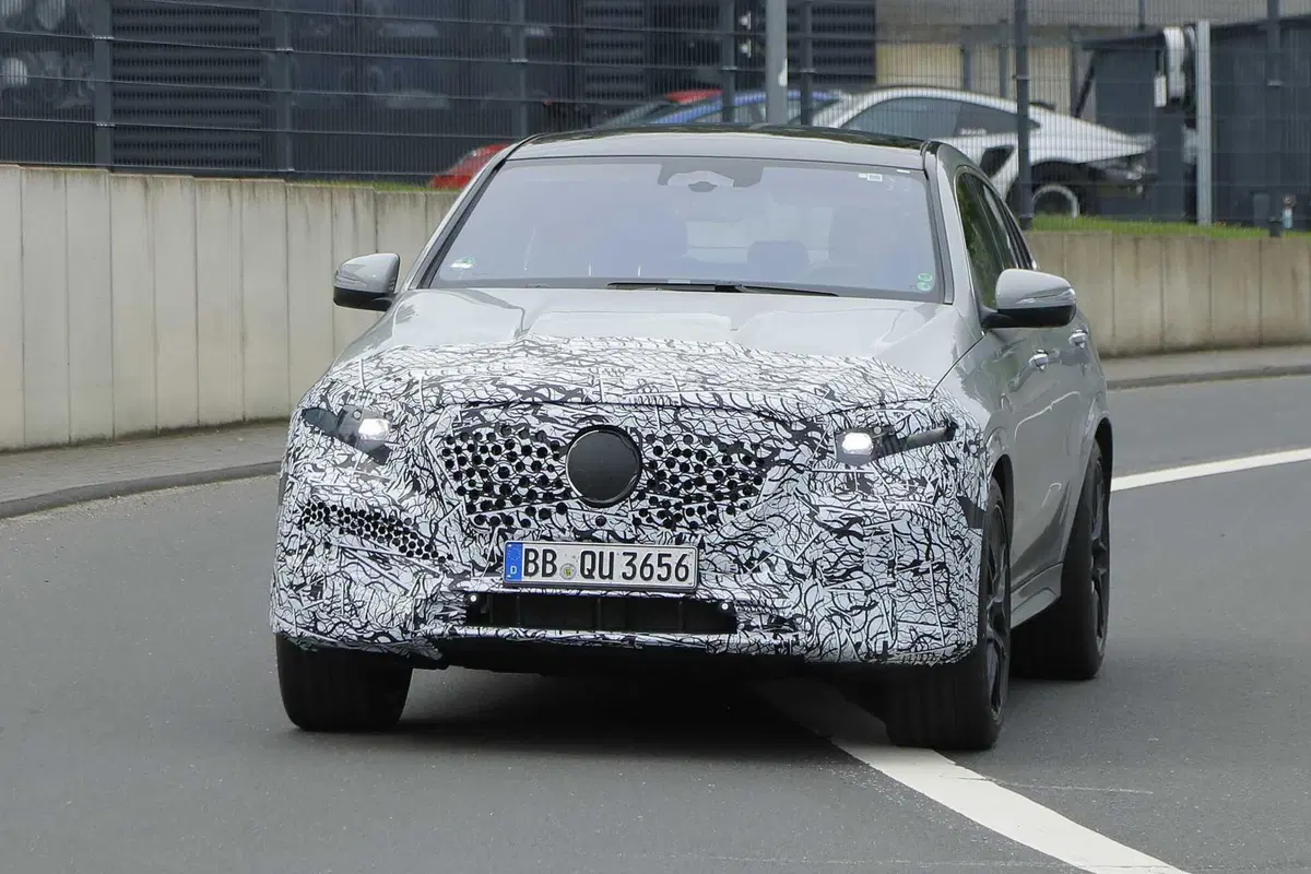 Mercedes GLE: arriva il nuovo facelift, scopriamolo con le nuove foto spia
