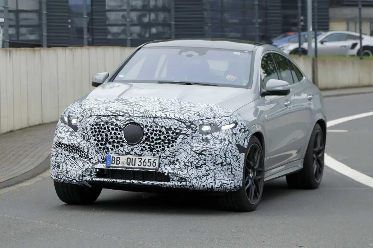 Mercedes GLE: arriva il nuovo facelift, scopriamolo con le nuove foto spia (2)
