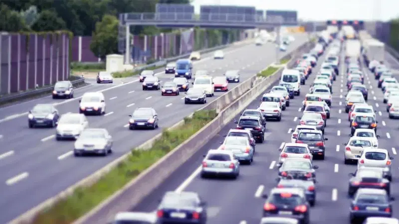 Questo s&igrave; che convincerebbe tutti a passare all'elettrico: l'idea di BMW 