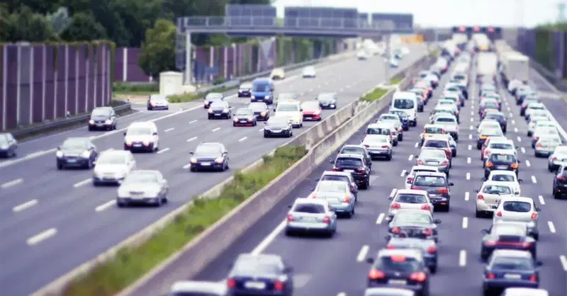 Questo s&igrave; che convincerebbe tutti a passare all'elettrico: l'idea di BMW 
