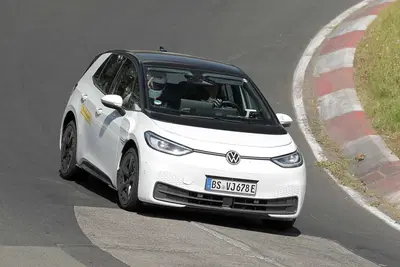Volkswagen ID.2: l'elettrica da 25.000 euro Made in Germany &egrave; in arrivo | Foto Spia