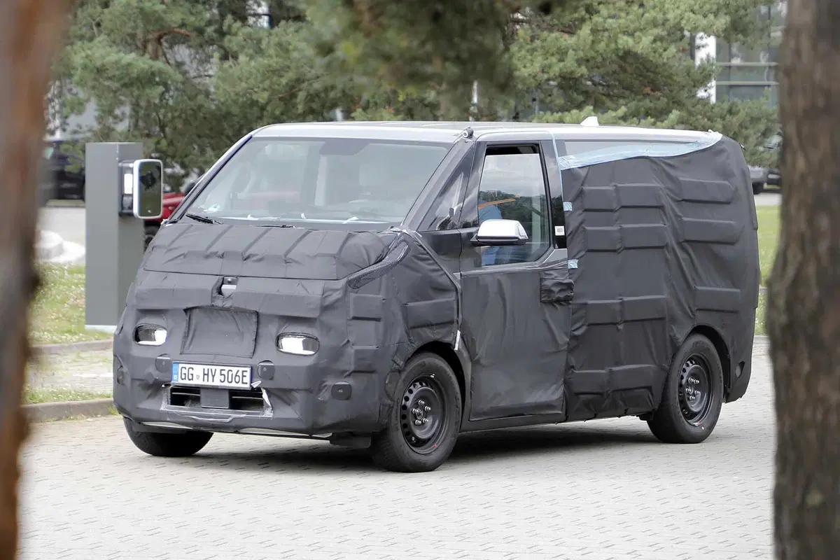 Kia PV5: arriva il nuovo furgone elettrico per conquistare l'Europa | Foto Spia (3)