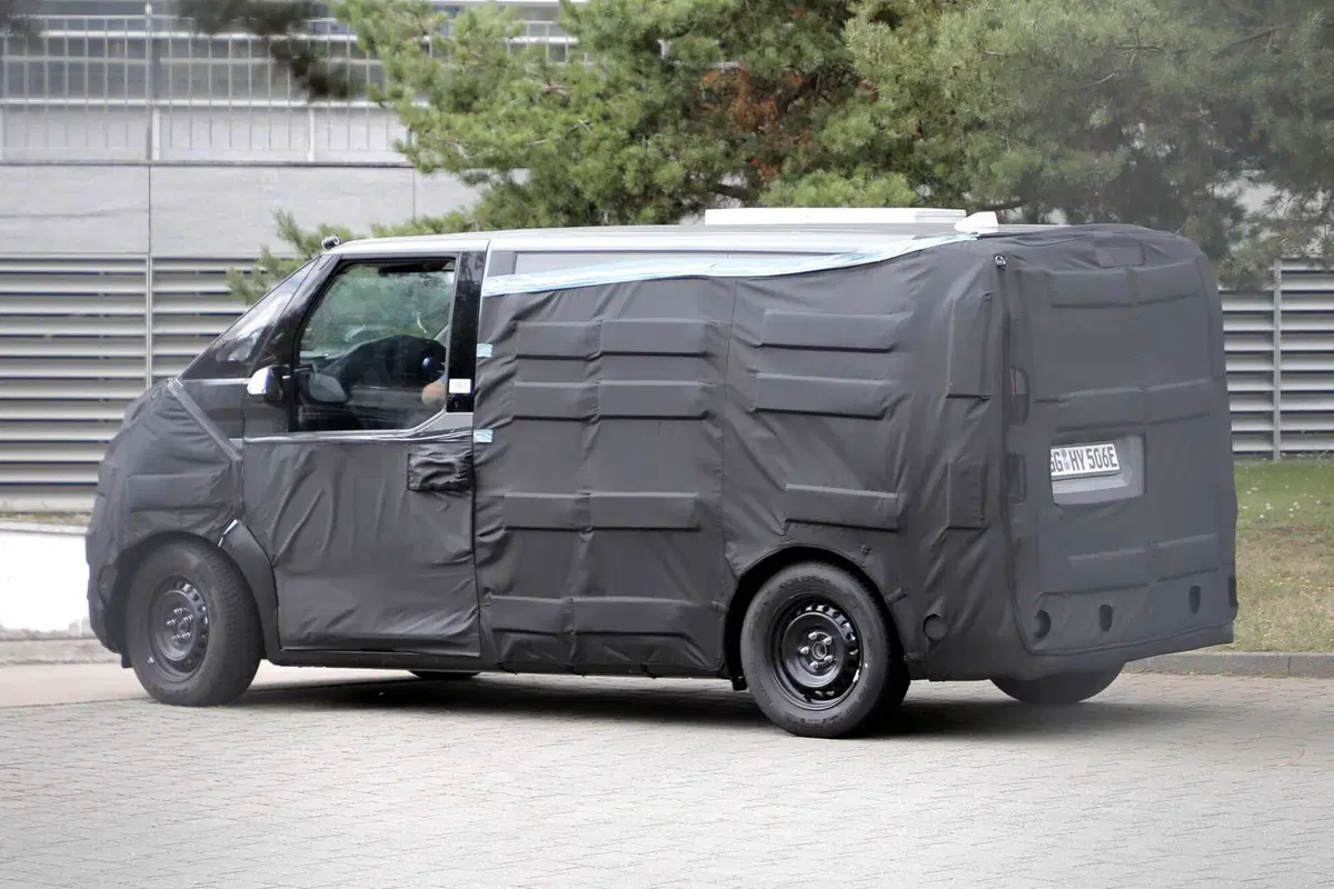 Kia PV5: arriva il nuovo furgone elettrico per conquistare l'Europa | Foto Spia (5)