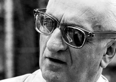 Il ricordo di Enzo Ferrari: “Un giorno io non ci sarò più, ma le mie vetture rosse continueranno a farsi onore nei circuiti del mondo”