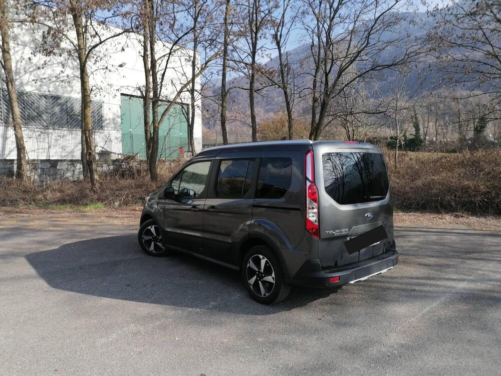 Ford Tourneo Connect usata a Brescia (2)