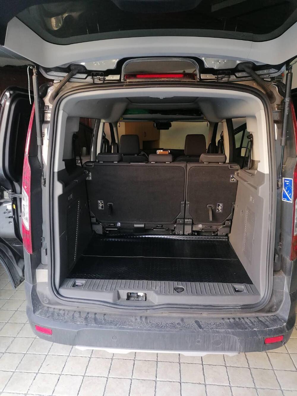 Ford Tourneo Connect usata a Brescia (12)