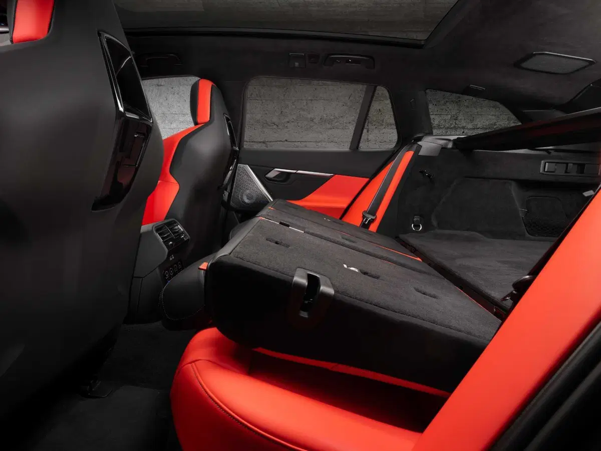 BMW M5 Touring: arriva la plug-in da 727 CV peso massimo da 2.475 kg (4)
