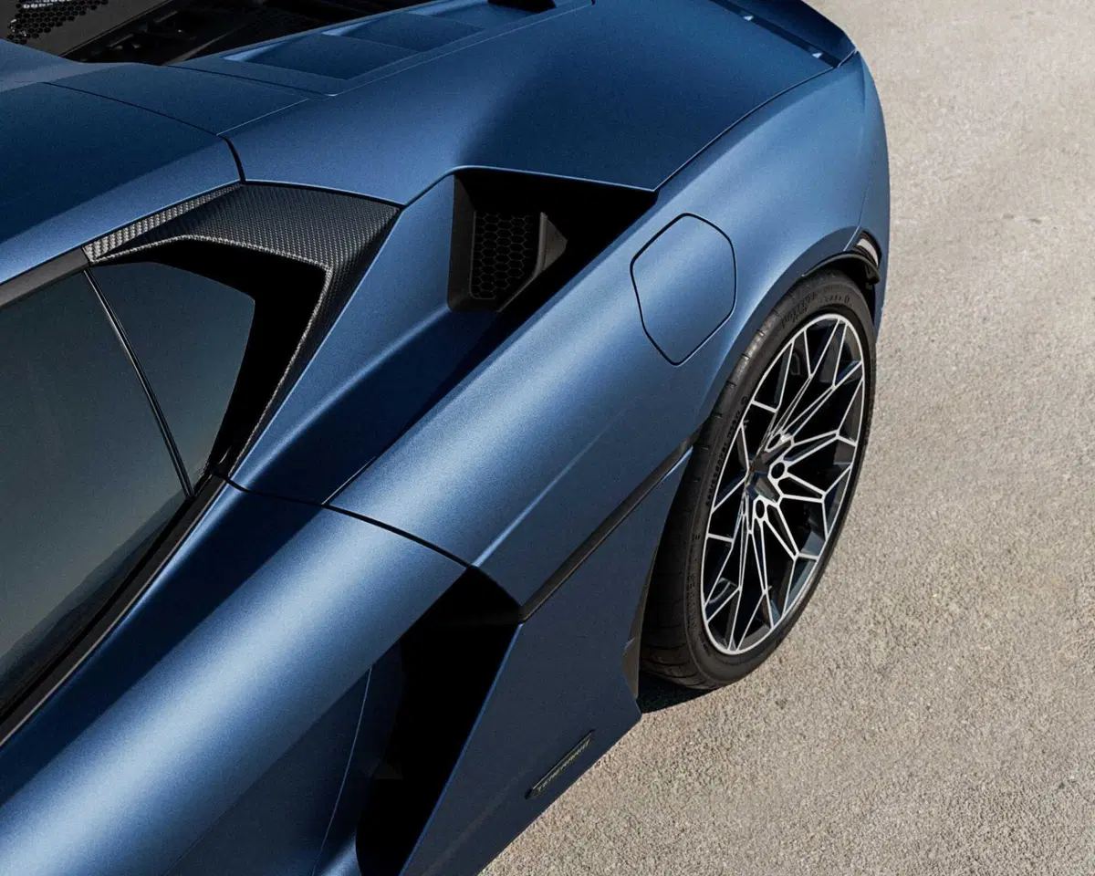 Lamborghini Temerario: l'erede della Huracan è qui, caratteristiche tecniche e prestazioni  (11)