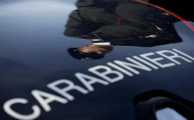 Il furto in auto con il sistema della monetina: attenzione alle borse
