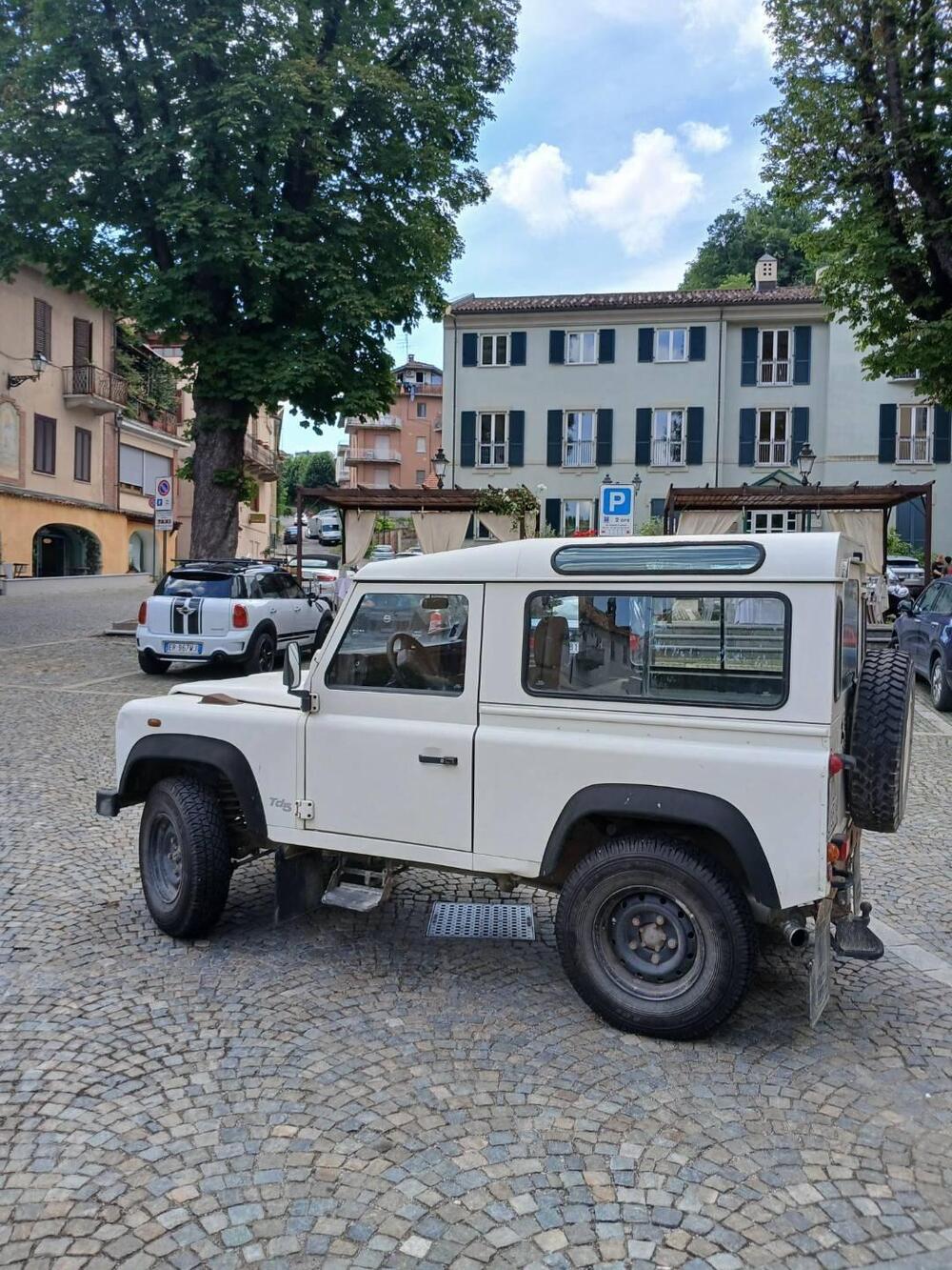 Land Rover Defender usata a Cuneo (4)