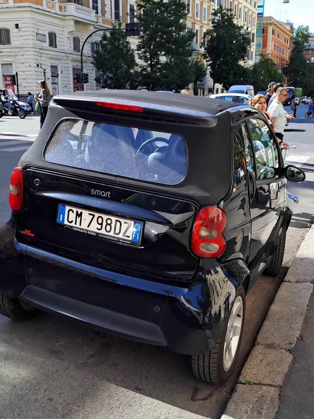 smart Fortwo Cabrio usata a Roma (2)