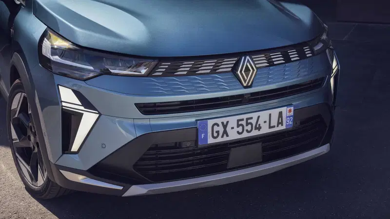 Renault Symbioz: il prezzo c'&egrave;, lo spazio abbonda, ideale per la famiglia [VIDEO]