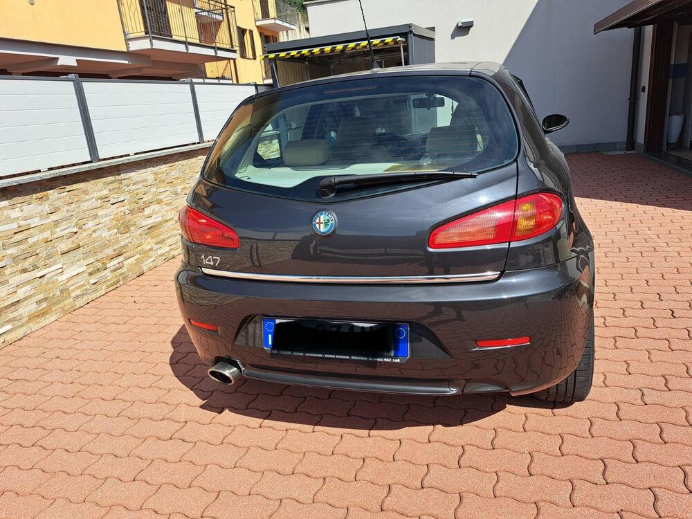 Alfa Romeo 147 usata a Varese (4)