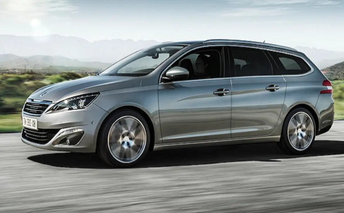 Quale comprare, Confronto: Peugeot 308 SW Active BlueHDi Vs Fiat Tipo SW Mjt Lounge (21)
