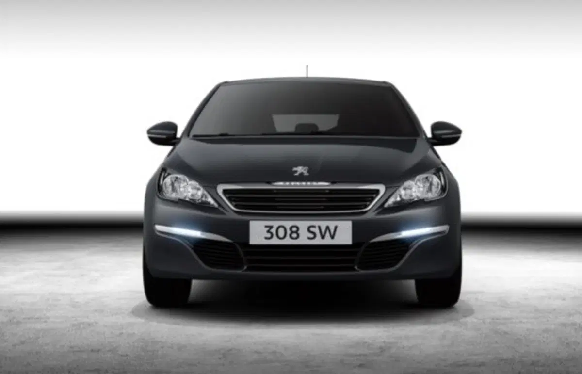 Quale comprare, Confronto: Peugeot 308 SW Active BlueHDi Vs Fiat Tipo SW Mjt Lounge (21)