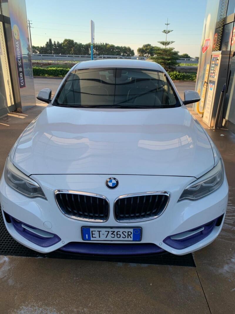 BMW Serie 2 Coup&eacute; 220d  Msport  del 2014 usata a Modugno