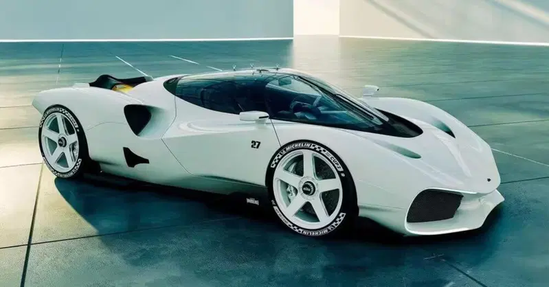 Nilu27, la supercar dedicata a Gilles Villeneuve che se ne frega dell'elettrico VIDEO (V12 aspirato) 