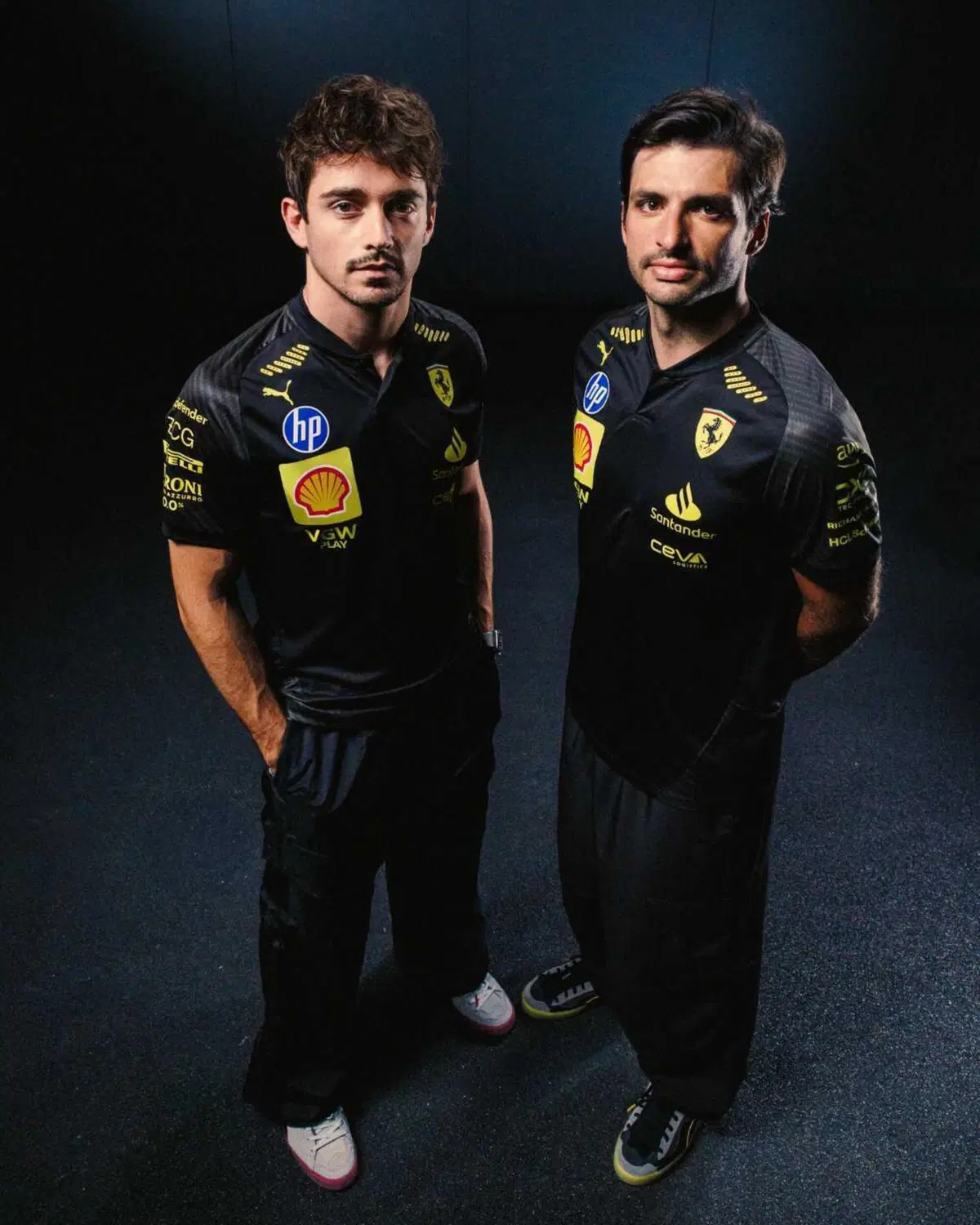 Formula 1. Ferrari si colora di nero per il Gran Premio d'Italia: presentata la collezione Carbon Fiber (2)