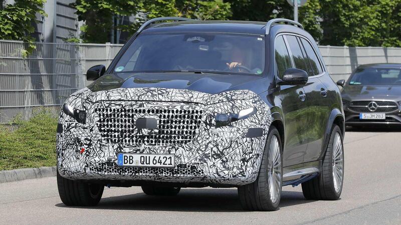 Mercedes GLS: ecco il secondo facelift in arrivo | Foto Spia 