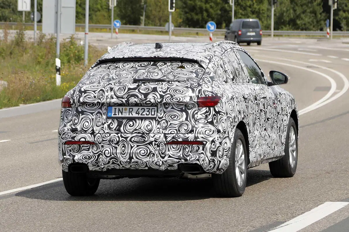 Audi Q5 Sportback: arriva la nuova generazione, ecco cosa cambia | Foto Spia  (15)
