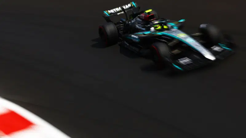 F1. GP d'Italia, Mercedes domina le FP3 di Monza con Hamilton e Russell. Terzo Leclerc