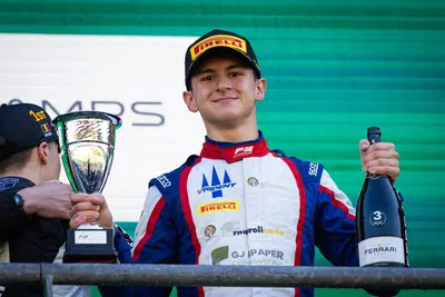 Chi &egrave; Leonardo Fornaroli, il nuovo campione di Formula 3 2024