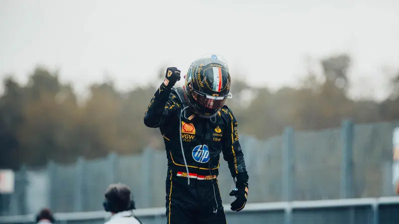 F1. GP d'Italia, Leclerc: "Vittoria straordinaria per me e la Ferrari, qui a Monza davanti ai Tifosi"