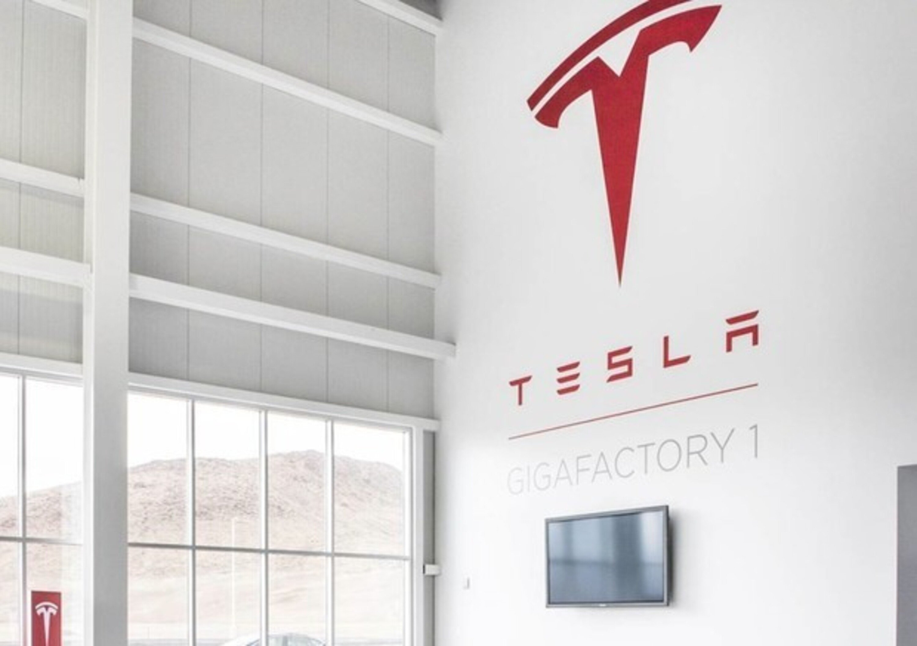 Tesla: a breve Musk annuncer&agrave; i piani per Tesla 2.0