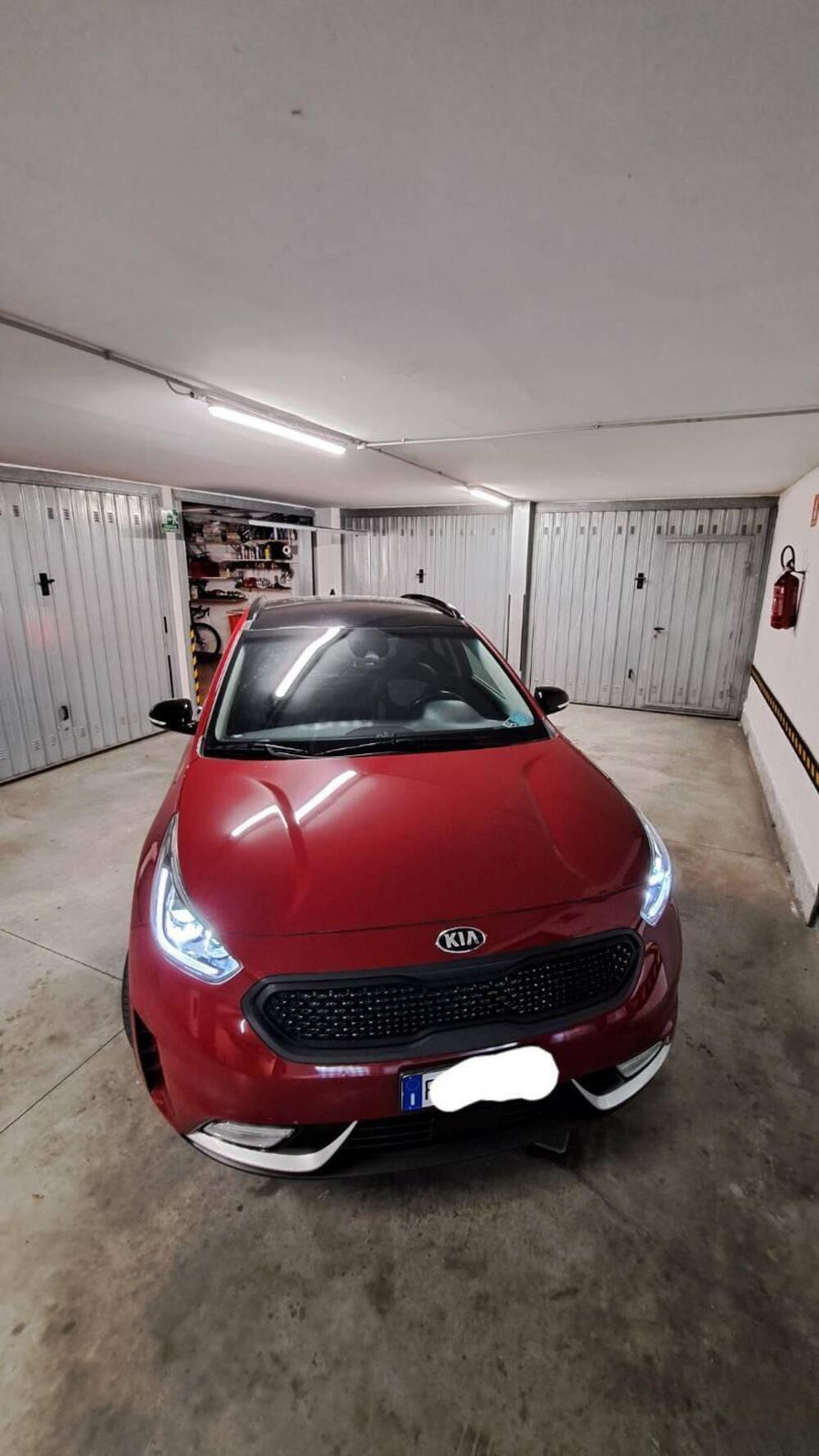 Kia Niro usata a Milano (2)