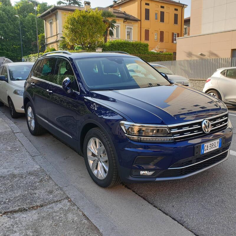 Volkswagen Tiguan 1.5 TSI 150 CV DSG Advanced ACT BlueMotion Technology del 2020 usata a Brescia