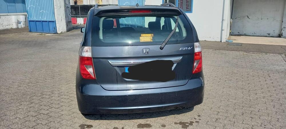 Honda FR-V usata a Milano (13)