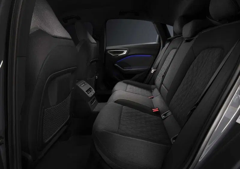 Audi A5 (2024-->>) (12)