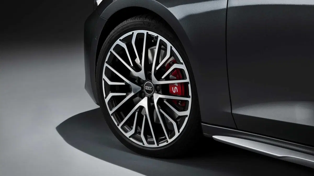 Audi S5 Avant (2024-->>) (16)