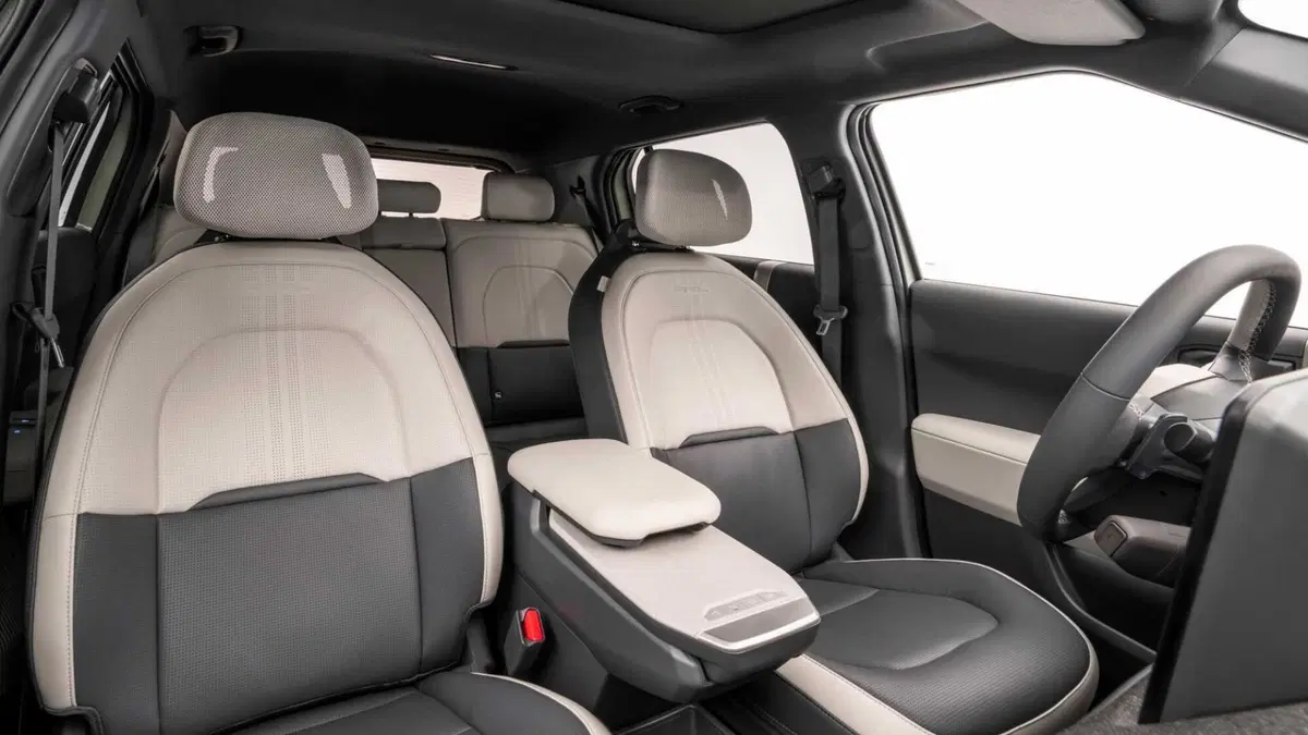 Kia EV3 81,4 kWh GT-line (10)