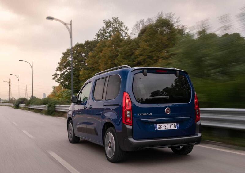 Fiat Doblò Passo Lungo (2024-->>) (9)