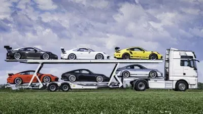 Rubato camion con Porsche da competizione: oltre 1,5 milioni di euro di valore 