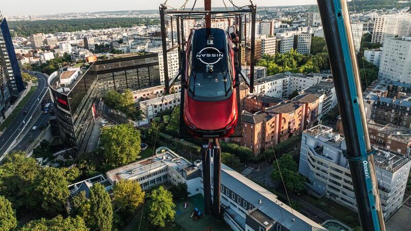 La Nissan Qashqai fa bungee jumping 