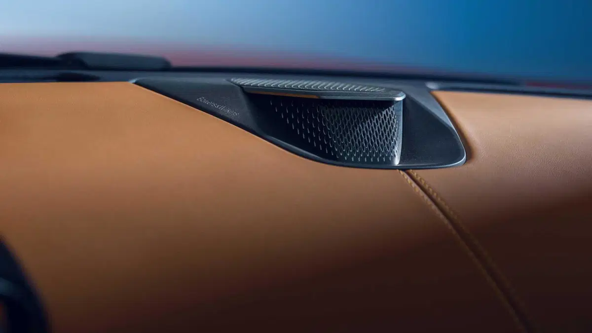 Aston Martin Vanquish (2024-->>) (24)