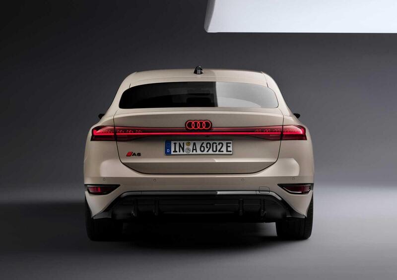 Audi A6 Sportback (2024-->>) (6)