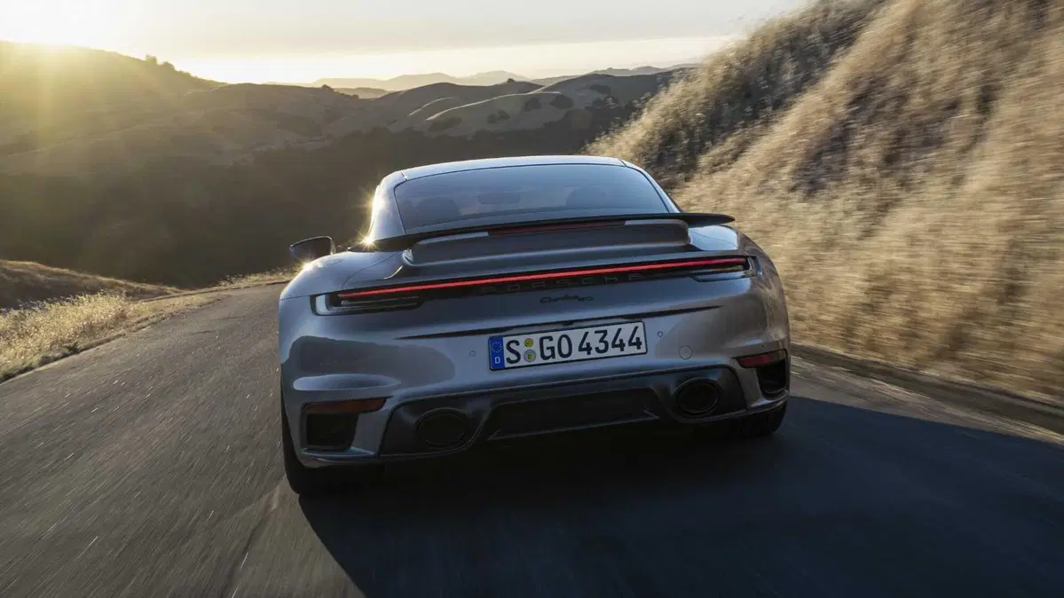 Porsche 911 Coupé 3.7 Turbo 50 Anni (5)